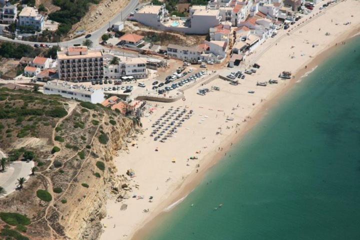 Hotel Residencial Salema Exterior photo